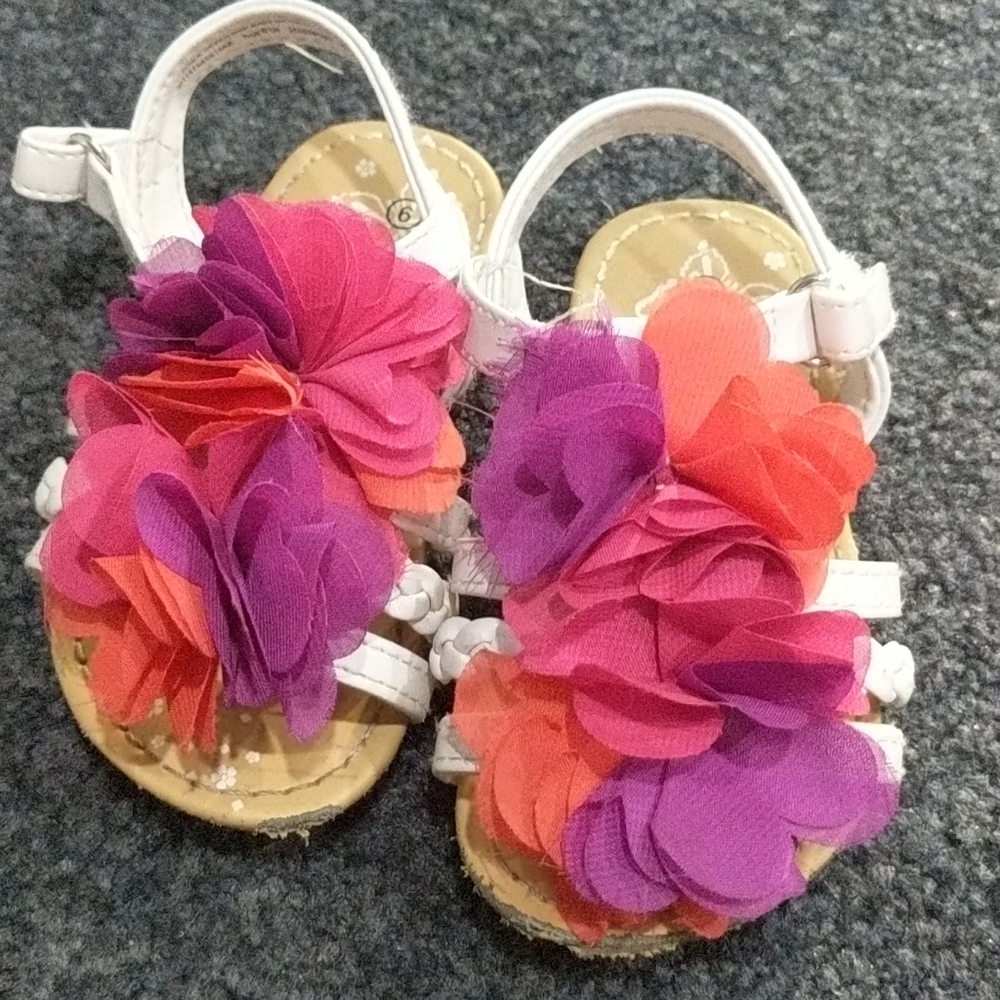 Koala White Infant Flower Sandals - Size 6